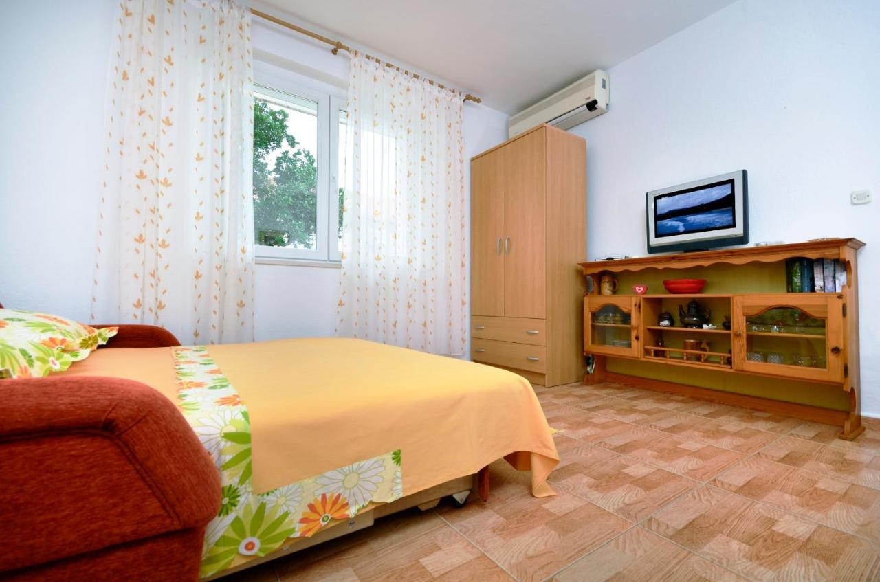 Tonka Apartment