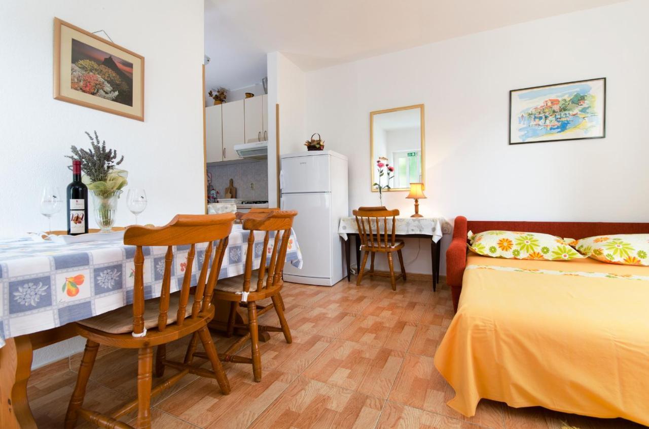 Tonka Apartment Makarska